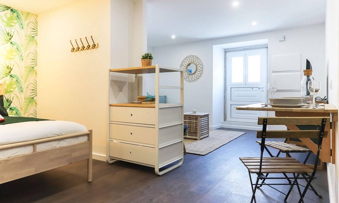 Carnide Apartamento | Benfica Apartments II by Homing