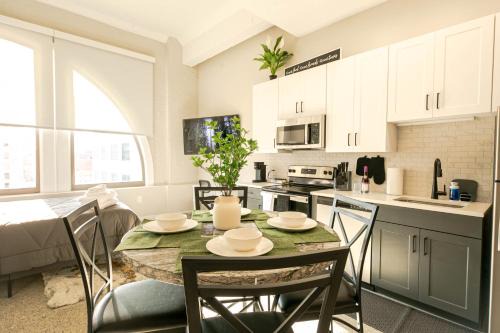 Downtown Cincinnati Apartamento | Bengals Paycor Reds 6 min Walk Free Parking