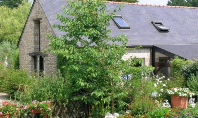 Clohars-Fouesnant Casa | Benodet 4 casas rurales y 5 apartamentos en hermoso y seguro 8 Acre Country Garden