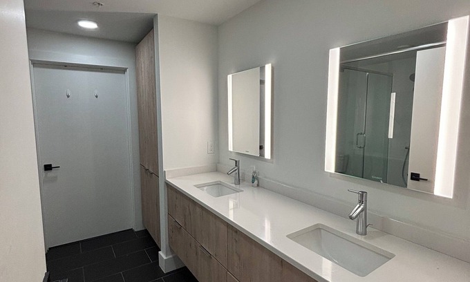 Castleberry Hill Condominio | Benz Stadium Luxe Suite