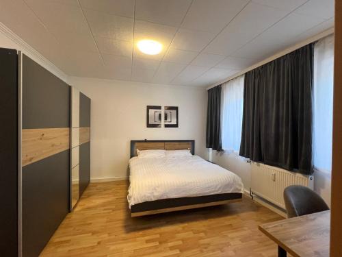 Hochheide Apartamento | Bequemes Zimmer in moderner Unterkunft My Pension Duisburg