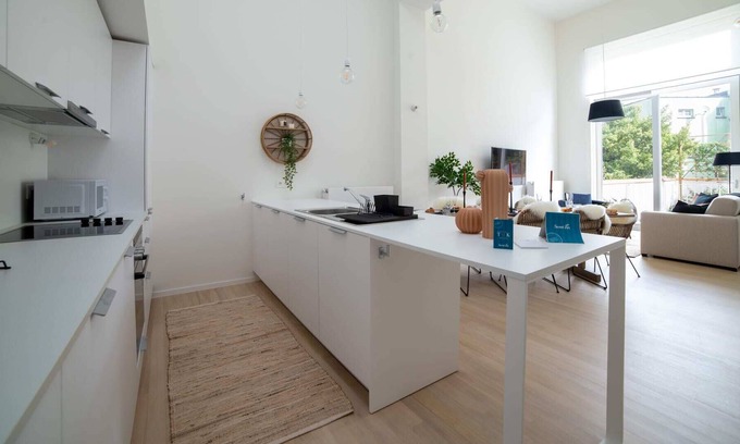 Saint-Josse-ten-Noode Apartamento | Beriot II - Tres Habitaciones Piso, Capacidad 8