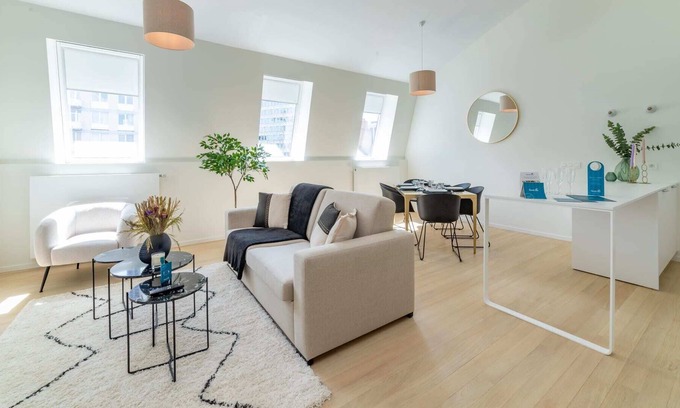 Saint-Josse-ten-Noode Apartamento | Beriot VI - Dos Habitaciones Piso, Capacidad 4