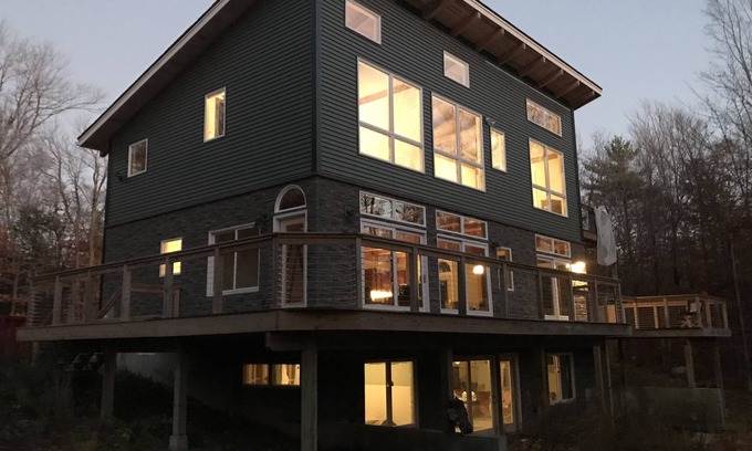 Becket Casa | Berkshire Mountain Retreat near Jacobs Pillow