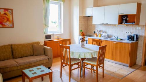 Bukfurdo Apartamento | Bernadett Villa Apartman 2