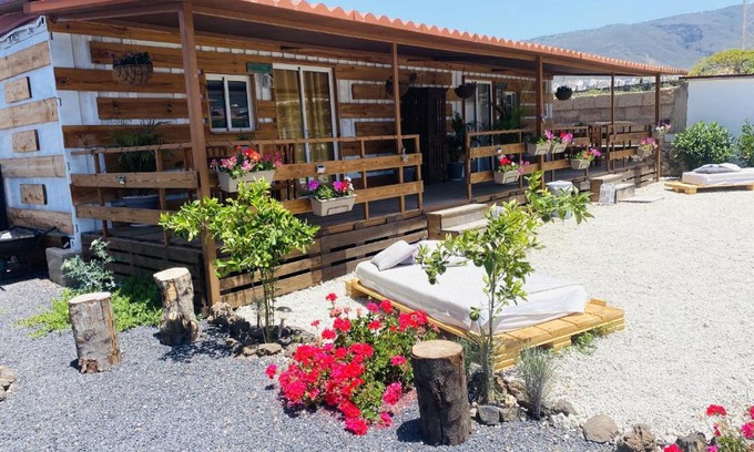 Buzanada Apartamento | Bernegal Maday, Heated Bathtub Piscina y Jardin by Deihu Experiences
