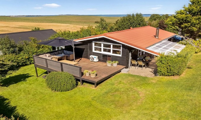 Floutrup Casa | "Berner" - 500m to the fjord by Interhome