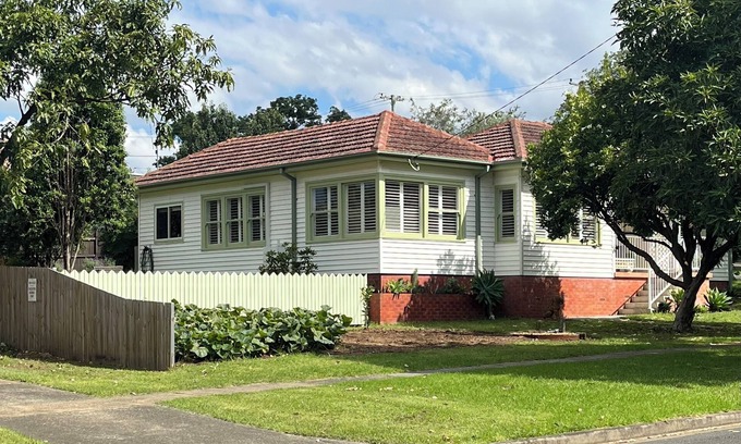 Berry Casa | Berry FiftyFour - Full house, pet friendly garden, close to everything in Berry!