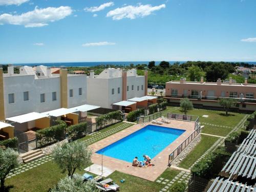 Creixell Casa | Bertur Via Augusta