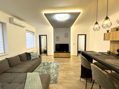 Kaposvar Apartamento | Berzsenyi Apartmanház