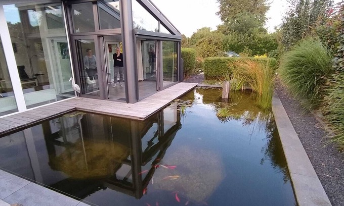 Brocksteg Casa | Besonderes Freistehendes, Naturnahes Häuschen mit Wintergarten, Teich und Garten