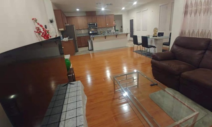 Chino Casa | BEST 4 BEDROOMS 3 BATHS NEAR DISNEY