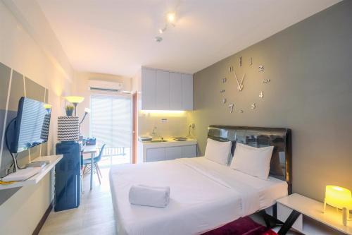 Depok Apartamento | Best and Simply Homey Studio Cinere Resort Apartment By Travelio