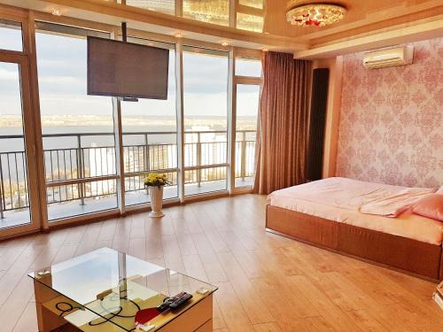 Dnipro Apartamento | Best Apartments in Most City, River View