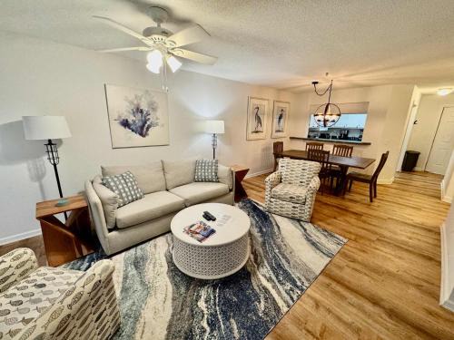 Hilton Head Villa | Best at the Beach 2 bed 2 ba Pet Friendly Retreat