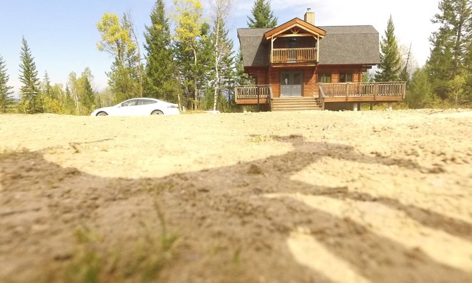 East Kootenay Cabina | La mejor cabaña acogedora en las montañas, rodeada de naturaleza y desierto