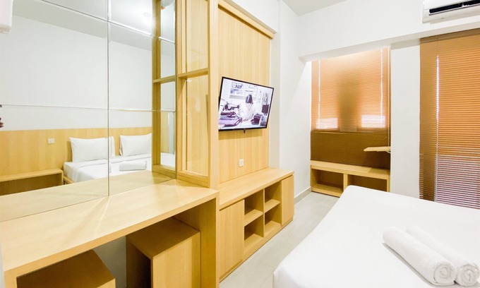 Jatingaleh Apartamento | Best Deal And Homey 1Br Without Living Room At The Alton Apartment