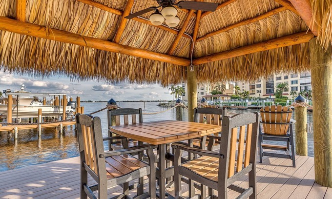Caloosahatchee Casa | 3 dormitorios / 2 baños / exposición sur / piscina climatizada