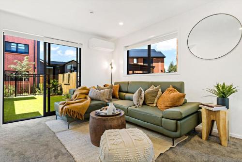 Henderson Casa | Best in the West New Stunning TownHouse Henderson