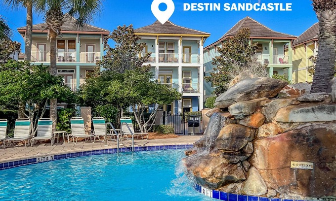 Villages of Crystal Beach Casa | Best Lagoon Pool View in Destin Walk to the Beach Spacious Stay