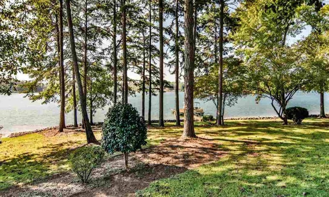 Seneca Casa | ¡Las mejores vistas del lago Keowee y muelle privado!