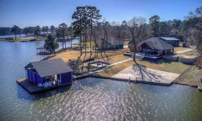 Dogwood Casa | BEST LAKEHOUSE IN EAST TEXAS !!