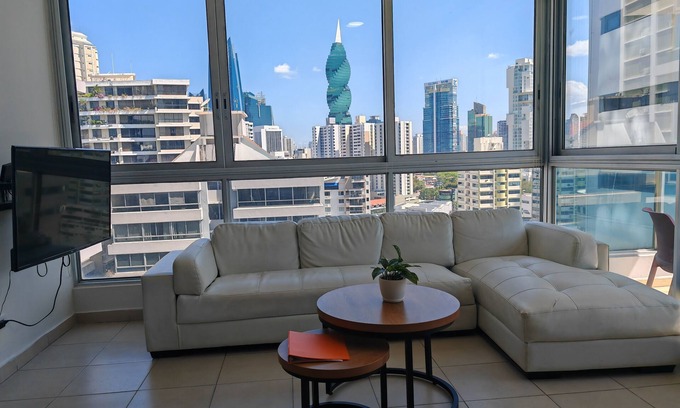 Obarrio Apartamento | Best Location, 2 bed, 2baths, High Speed Internet