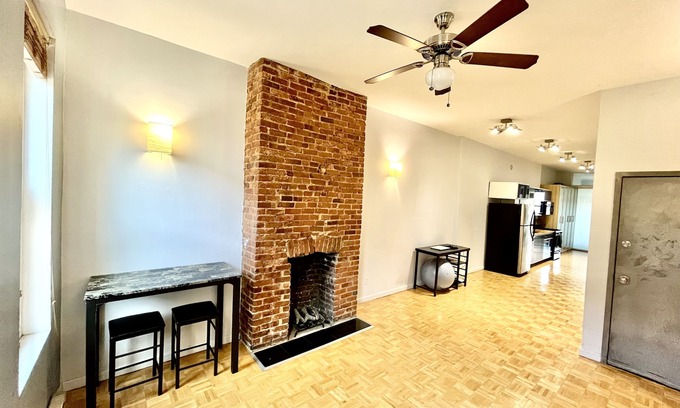 Bushwick Apartamento | BEST Location: Brooklyn hip meets modern zen