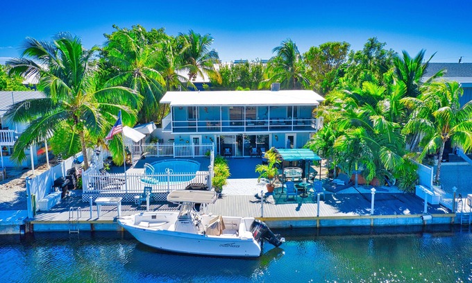 Sunshine Estates Casa | Fabulosa Islamorada 6/4 Waterfront Pool Home!