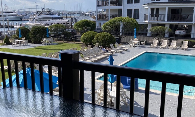 Historic Hill Condominio | BEST Location in Newport on Thames St! Newport On Shore Resort - 6/19-6/26/2026