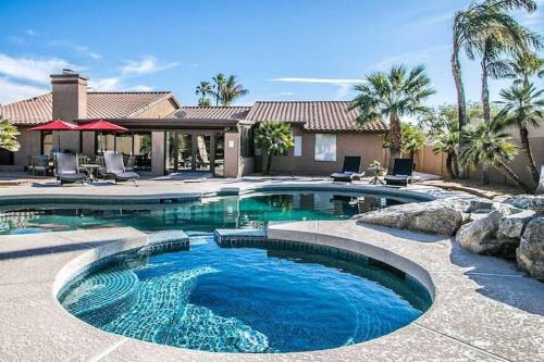 Village Estates Casa | Best Location in Scottsdale, 8 Bedroom House, Heated Pool, Spa, Game room, BBQ, Putting Green