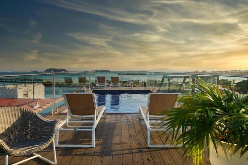 Rio Abajo Apartamento | Best Location & Rooftop Pool Apto With Elevator