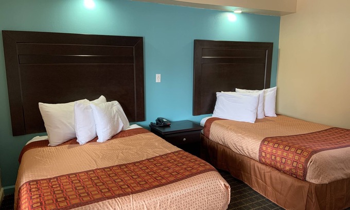 Reynolds Corners Hotel | Best Motel
