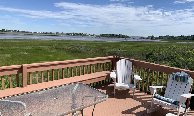 Biddeford Pool Casa | Lo mejor de ambos mundos: vistas a la piscina y acceso a la playa