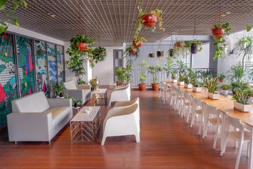 Pancoran Apartamento | Best Spacious and Nice 2BR at L'Avenue Pancoran Apartment By Travelio