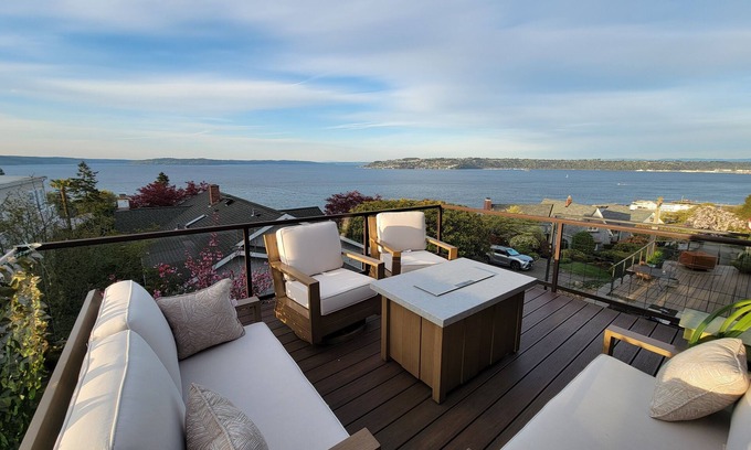 North End Casa | La mejor vista y ubicación en el casco antiguo de Tacoma