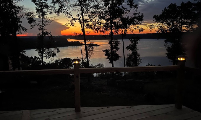 Rogers Casa | Hermosa Beaver Lake Rogers Prairie Creek Area