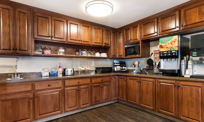 Sioux Falls Hotel | Best Western Empire Towers