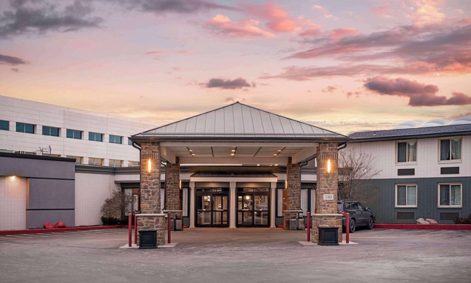 Green Bay Hotel | Best Western Green Bay Inn Conference Center