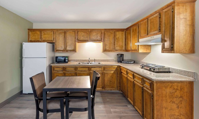 Brenham Hotel | Best Western Inn of Brenham