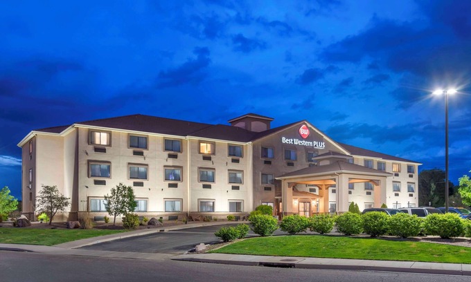 Pueblo Hotel | Best Western Plus Eagleridge Inn & Suites