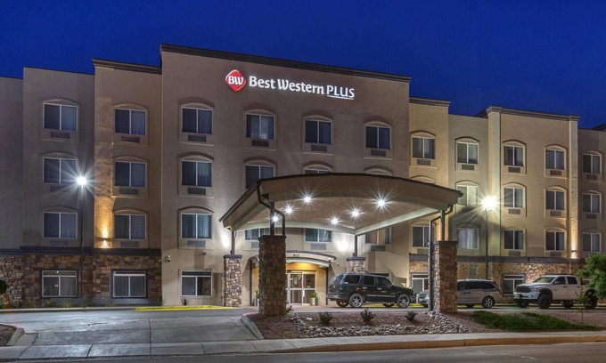 Gallup Hotel | Best Western Plus Gallup Inn & Suites
