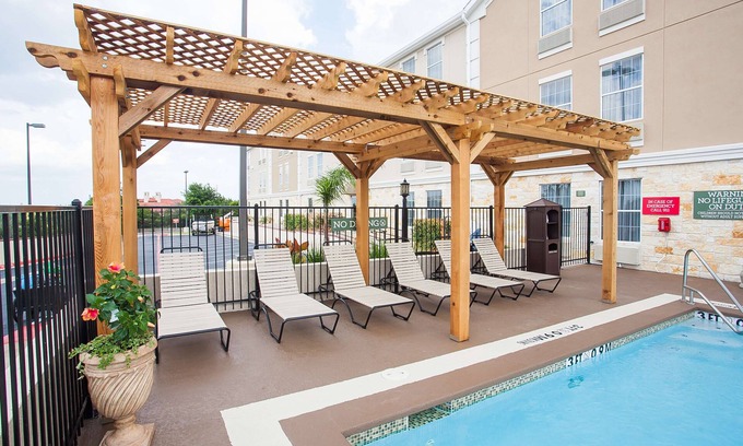 Georgetown Hotel | Best Western Plus Georgetown Inn & Suites