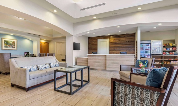 Palm Desert Hotel | Best Western Plus Palm Desert Resort