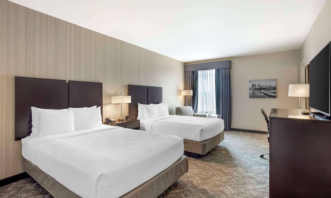 Pennsauken Hotel | Best Western Plus Philadelphia-Pennsauken Hotel