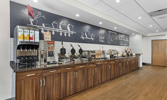 Connaught Hotel | Best Western Plus Suites Downtown