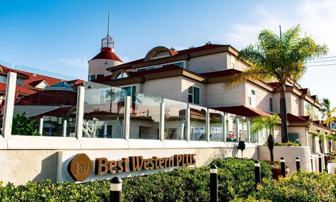 Coronado Hotel | Best Western Plus Suites Hotel Coronado Island