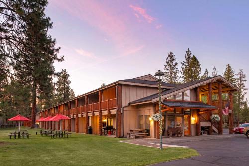 Sisters Hotel | Best Western Ponderosa Lodge