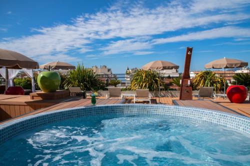 Cannes City Centre Hotel | Best Western Premier Le Patio des Artistes Wellness Jacuzzi