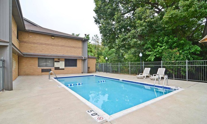 Danville Hotel | Best Western Riverside Inn